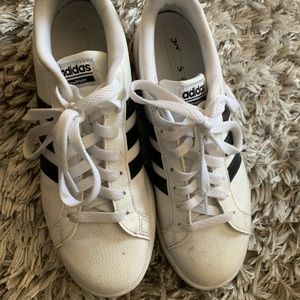 Adidas sneakers memory foam footbed